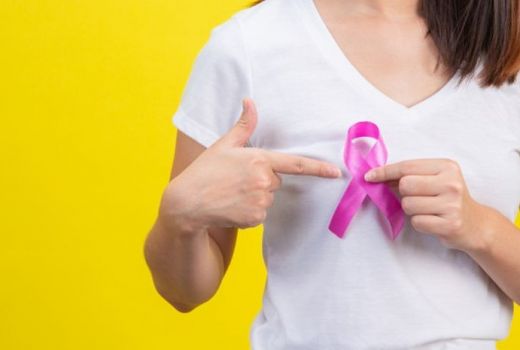 Cara Deteksi Dini Kanker Payudara, Cukup Diraba Bagian Ini - GenPI.co