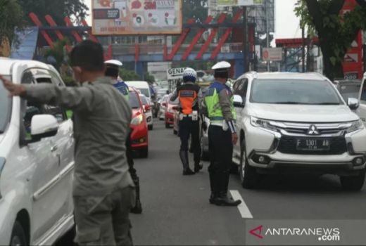 Pemerintah Memperpanjang PPKM di Luar Jawa-Bali Sampai 9 Mei 2022 - GenPI.co