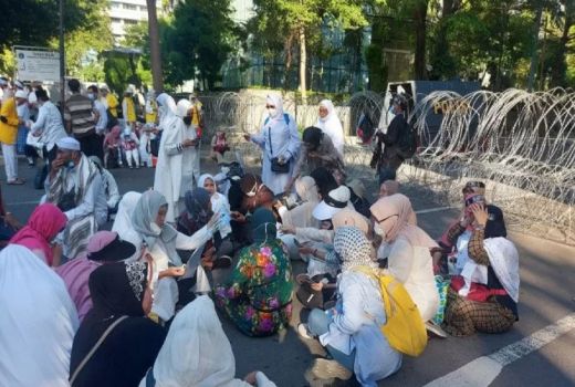 Penuh Pertanyaan, Demo Buruh Boleh tapi Tidak Reuni 212 - GenPI.co