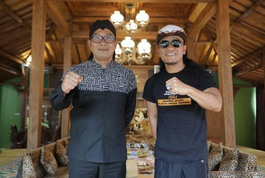 Guru Cabul Bikin 12 Santriwati Lahiran 8 Anak, Ridwan Kamil Murka - GenPI.co