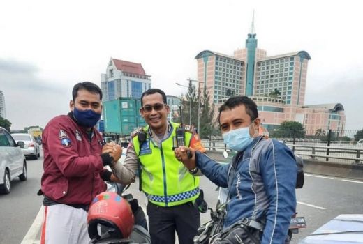 Anggota Paspampres Mendadak Bilang Terima Kasih Kepada Ojol - GenPI.co
