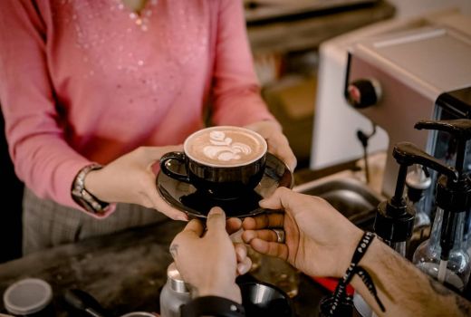 Betah! Nikmati Indahnya Bogor di Cafe Nyaman Ini yang Bikin Happy - GenPI.co