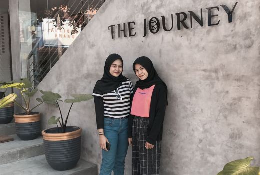 Bella dan Cindy Buka Bisnis saat Kuliah, Omzetnya Sangat Wah - GenPI.co