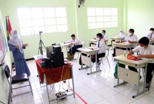 Kurikulum Nasional, Cek Rekomendasi Homeschooling & Paket C Online Jenjang SMA - GenPI.co