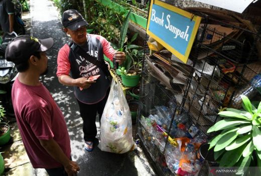 KLHK Soroti Pentingnya Offtaker untuk Kemajuan Bank Sampah - GenPI.co
