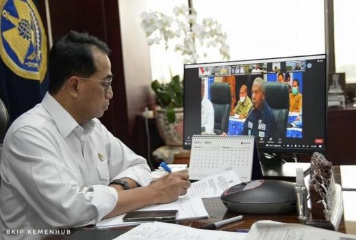 Pengembangan Bandara Sultan Kaharuddin III Didukung Menhub - GenPI.co