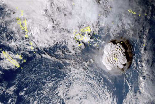 Tonga Tsunami, Indonesia Mati-matian Cari 5 WNI - GenPI.co
