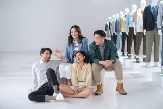 Casual Elegan, Tiru OOTD 4 Seleb dalam Balutan Koleksi UNIQLO - GenPI.co