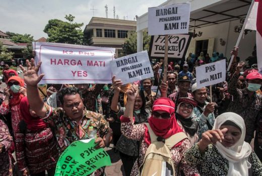 Komisi X DPR Beberkan Janji Awal Pemerintah ke Honorer - GenPI.co