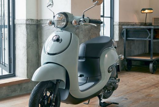 Skutik Terbaru Honda Kece Banget, Yamaha Fazzio Bisa Lewat - GenPI.co