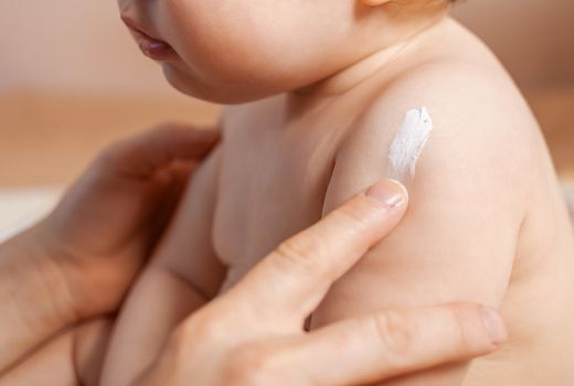 Untuk Orang Tua Baru, Catat 10 Teknik Memijat Bayi yang Tepat - GenPI.co