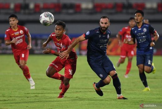 Jeda Singkat, Pemain Arema Perbanyak Tidur - GenPI.co