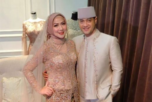 Ferry Irawan Lakukan KDRT ke Venna Melinda, Elma Theana Angkat Bicara - GenPI.co
