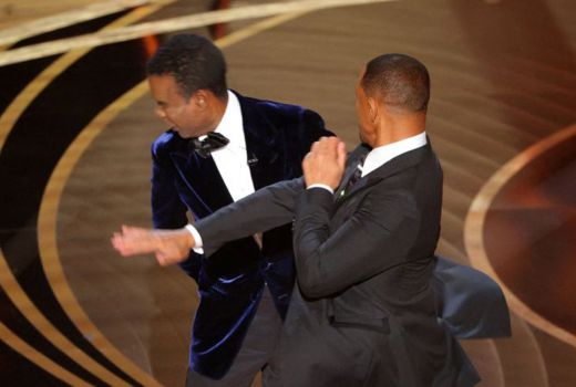 Minta Maaf Usai Tampar Chris Rock, Will Smith: Saya Sangat Malu - GenPI.co