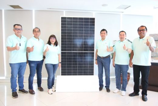 FIFGROUP Dukung Penerapan ESG Melalui Panel Surya - GenPI.co