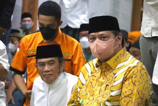 Raja Dangdut Rhoma Irama Kembali ke Partai Golkar - GenPI.co