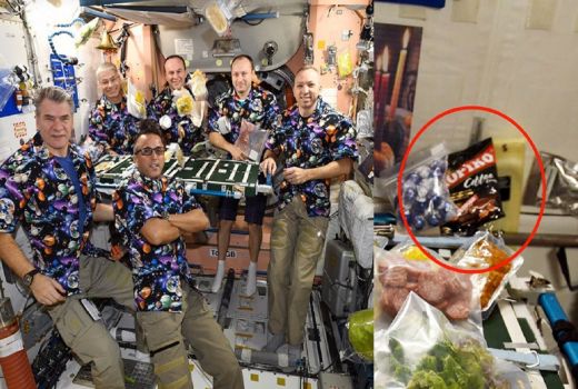 Cara Astronaut Makan dan Minum di Luar Angkasa, Ternyata Begini - GenPI.co