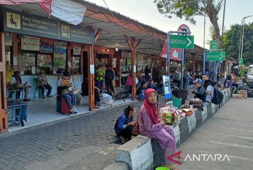 Kepala Terminal Kalideres Minta Pemudik Hindari Puncak Arus Balik - GenPI.co