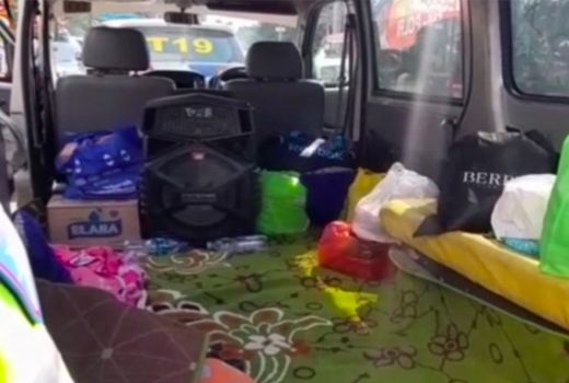 Ada Ambulans Terobos One Way di Puncak, Isinya Ternyata Wisatawan - GenPI.co