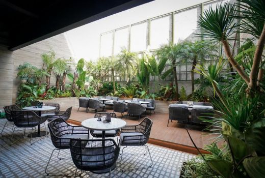Greyhound Cafe Hadirkan Nuansa Tropical di Pusat Jakarta, Cozy! - GenPI.co