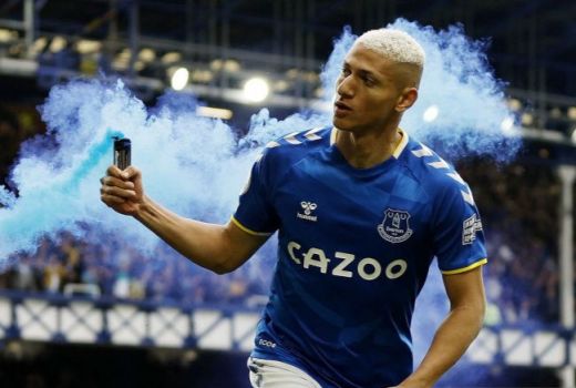 Everton Sukses Permalukan Crystal Palace di Goodison Park - GenPI.co
