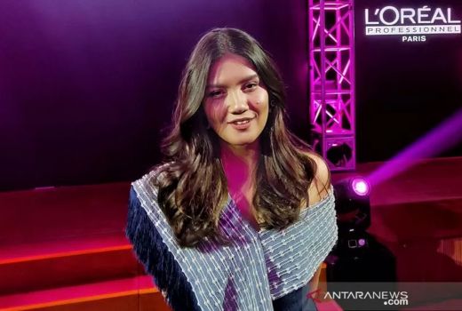 Bidadari Ambon, Suara Emas, Jangan Ragukan Pesonanya - GenPI.co