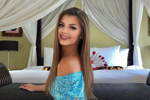 Bidadari Estonia, Mulutnya Jahat, Hina Polisi Bali Korup - GenPI.co
