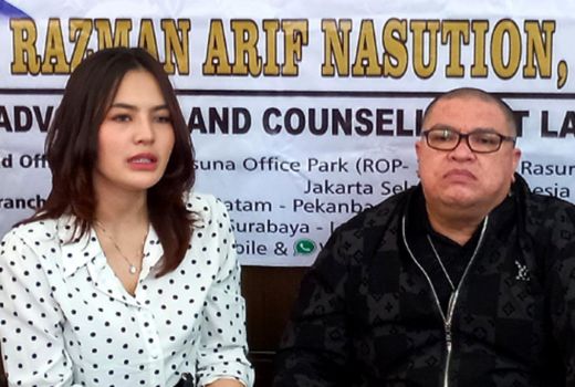 Mediasi dengan Iqlima Kim Gagal, Hotman Paris Nyaris Cakar Razman Arif - GenPI.co