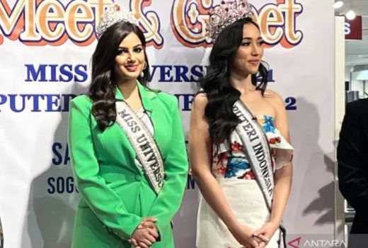 3 Hari di Indonesia, Miss Universe Doyan Minum Jamu Tradisional - GenPI.co