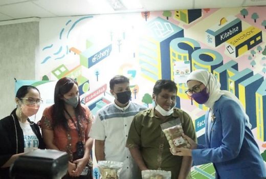 PLN Berikan Pelatihan Digital Entrepreneur dan Beasiswa Prestasi - GenPI.co