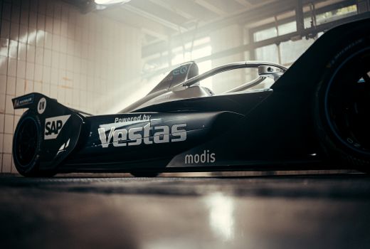 Perdana, Pembalap Mercedes-EQ Siap Panaskan Formula E Jakarta - GenPI.co