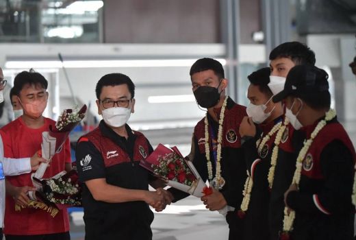 Kemenpora Sambut Kepulangan Tim Futsal, Voli Pantai, Esports - GenPI.co
