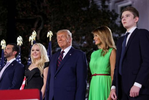 Donald Trump dan Anaknya Bakal Diseret ke Kantor Jaksa Agung - GenPI.co