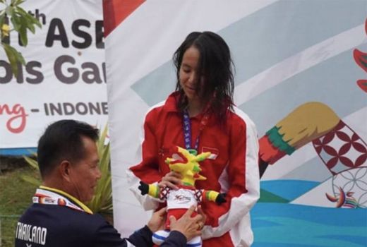 Bidadari Kalimantan Sungguh Menawan, Cantik & Berprestasi! - GenPI.co