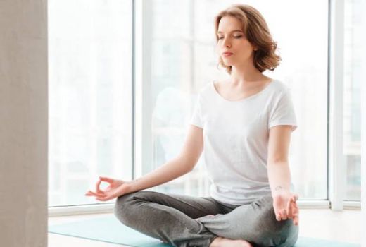 5 Cara Berlatih Mindfulness Tanpa Harus Meditasi, Stres Hilang - GenPI.co
