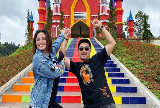 Angga Wijaya Sudah Cabut dari Rumah Dewi Perssik - GenPI.co