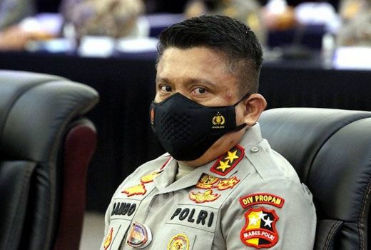 Bharada E dan Satu Ajudan Sambo Belum Hadir, Polisi Ingkar Janji - GenPI.co