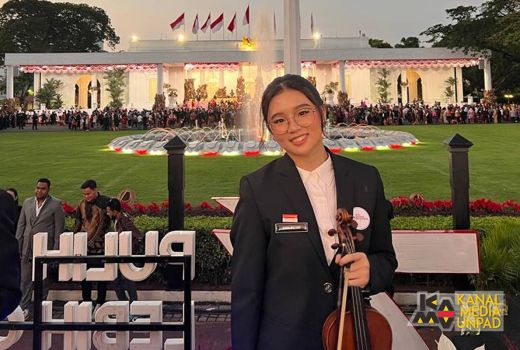 Jago Biola, Nadia Mahasiswa Baru Unpad Memukau di Istana Negara - GenPI.co