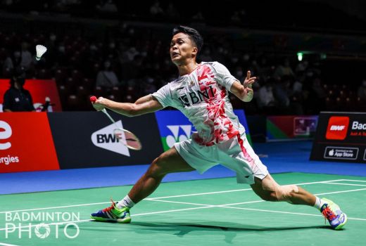 Menang Mudah, Anthony Ginting ke 16 Besar Kejuaraan Dunia 2022 - GenPI.co
