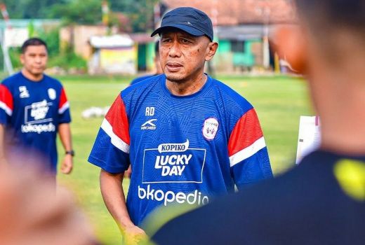 Kontroversi Wasit, Coach RD Sebut RANS Nusantara FC Kena Virus Sial - GenPI.co