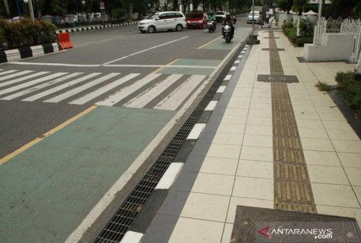 Polisi Tidur Dicat Mirip Zebra Cross di Sunter, Korban Berjatuhan - GenPI.co