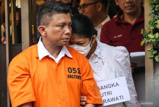 Yenti Garnasih Sorot Tajam Putri Candrawathi yang Tak Ditahan - GenPI.co