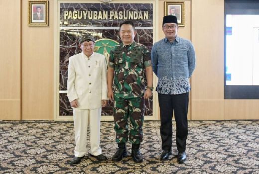 Terima Gelar Kehormatan, Jenderal Dudung Disebut Torehkan Sejarah - GenPI.co