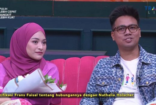 Disebut Penyebab Perceraian Nathalie Holscher, Frans Faisal Bilang Begini - GenPI.co