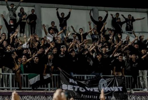 Seto Nurdiantoro Komentari Soal Suporter PSS Sleman - GenPI.co