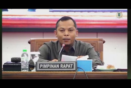 Ketua DPRD Lumajang Mendadak Mengundurkan Diri - GenPI.co