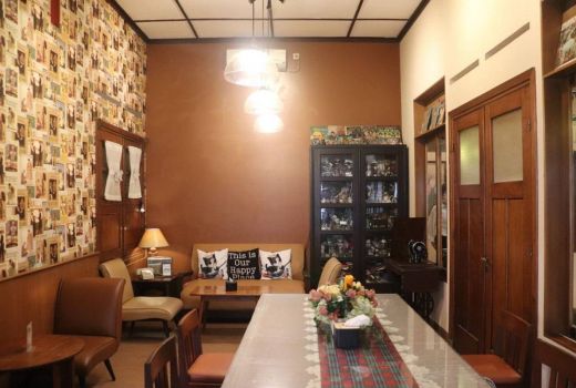 Bangunan Abad ke-19 Kini Disulap Jadi Restoran Ala Belanda Keuken van Elsje - GenPI.co