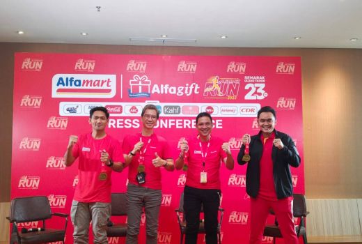 Lomba Lari Sambil Menanam Pohon, Unik Banget - GenPI.co