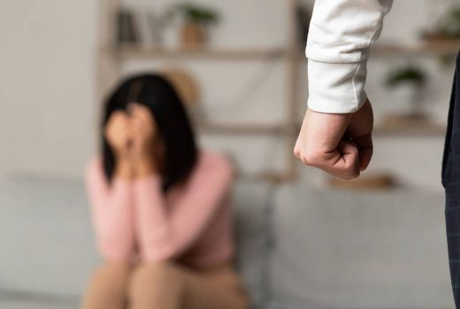 Ini 3 Sinyal Pasangan Berpotensi Lakukan KDRT, Waspada! - GenPI.co