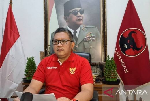 Jerry Massie Sorot Tajam Sindiran Hasto, Singgung Puan Maharani - GenPI.co